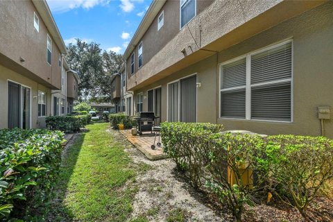 Townhouse in Casselberry, Florida 2 bedrooms, 119.29 sq.m. № 2393636 - photo 28