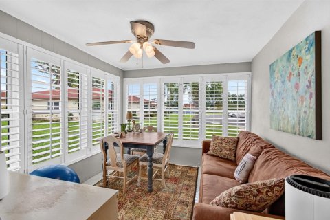 Condo in Delray Beach, Florida, 2 bedrooms  № 2400502 - photo 4