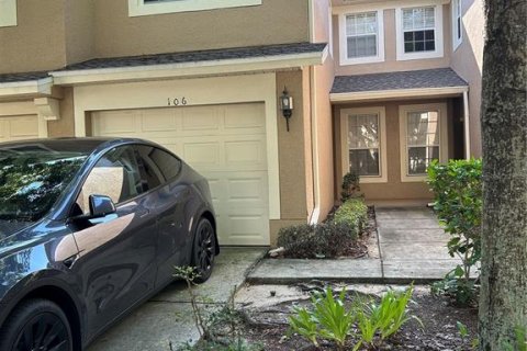 Adosado en alquiler en Orlando, Florida, 2 dormitorios, 133.59 m2 № 1909379 - foto 1