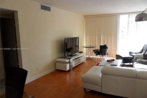 Copropriété à louer à Miami Beach, Floride: 2 chambres, 110.55 m2 № 2003101 - photo 10