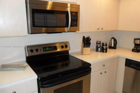 Copropriété à louer à Miami Beach, Floride: 2 chambres, 110.55 m2 № 2003101 - photo 5