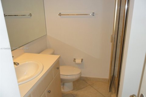 Copropriété à louer à Miami Beach, Floride: 2 chambres, 110.55 m2 № 2003101 - photo 17