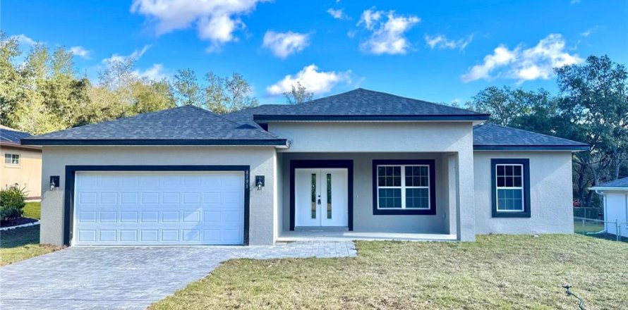Casa en Citrus Springs, Florida 3 dormitorios, 142.05 m2 № 2205148