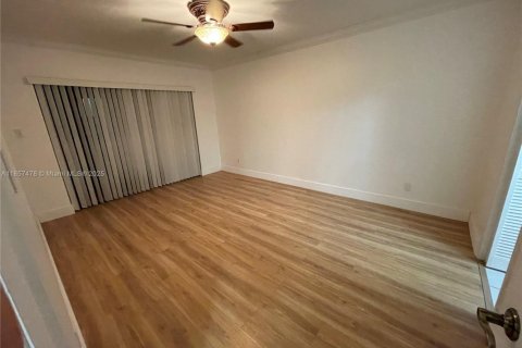 Touwnhouse à louer à Miami, Floride: 3 chambres, 130.06 m2 № 1882231 - photo 27