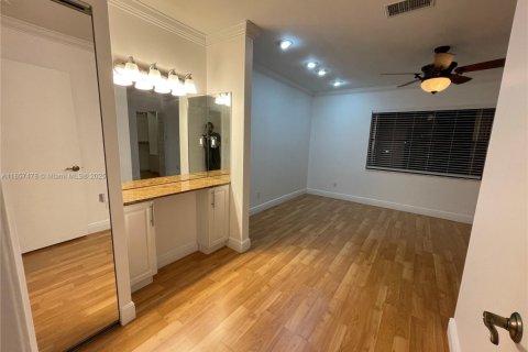 Touwnhouse à louer à Miami, Floride: 3 chambres, 130.06 m2 № 1882231 - photo 26