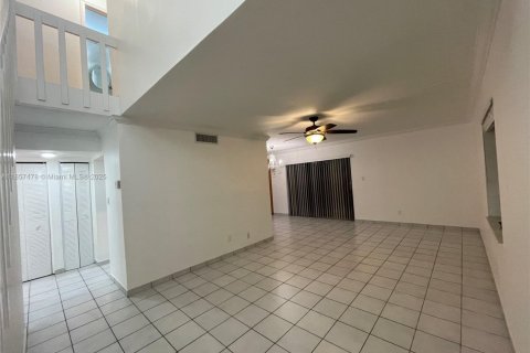 Touwnhouse à louer à Miami, Floride: 3 chambres, 130.06 m2 № 1882231 - photo 30