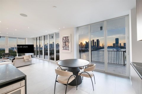 Copropriété à vendre à Miami, Floride: 2 chambres, 159.79 m2 № 1987756 - photo 22