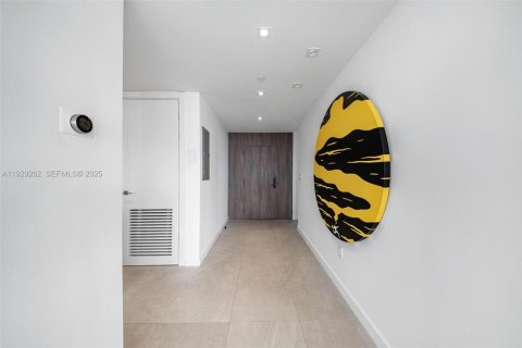 Copropriété à vendre à Miami, Floride: 2 chambres, 159.79 m2 № 1987756 - photo 25