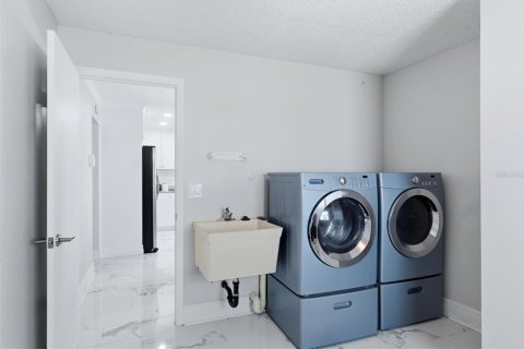 Villa ou maison à vendre à Pinellas Park, Floride: 3 chambres, 181.72 m2 № 2302931 - photo 30
