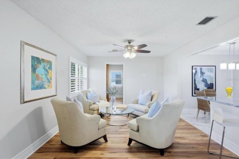 Villa ou maison à vendre à Pinellas Park, Floride: 3 chambres, 181.72 m2 № 2302931 - photo 16