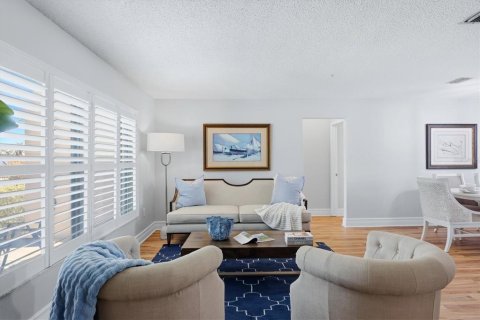 Villa ou maison à vendre à Pinellas Park, Floride: 3 chambres, 181.72 m2 № 2302931 - photo 7