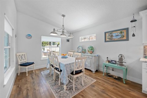 House in Flagler Beach, Florida 3 bedrooms, 158.49 sq.m. № 1886270 - photo 12