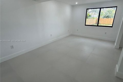 Villa ou maison à vendre à Miami, Floride: 3 chambres, 90.58 m2 № 2067878 - photo 20