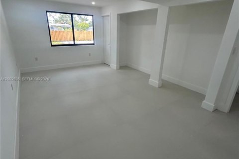 Villa ou maison à vendre à Miami, Floride: 3 chambres, 90.58 m2 № 2067878 - photo 7
