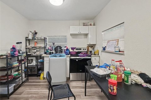 Immobilier commercial à vendre à Miami, Floride: 118.73 m2 № 2031582 - photo 8