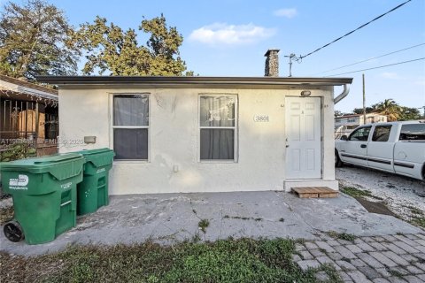 Immobilier commercial à vendre à Miami, Floride: 118.73 m2 № 2031582 - photo 24