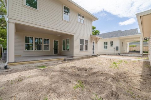 House in Saint Petersburg, Florida 5 bedrooms, 284.93 sq.m. № 2157205 - photo 8