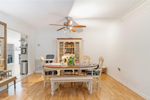 House in Plantation, Florida 3 bedrooms, 257.53 sq.m. № 2065402 - photo 12