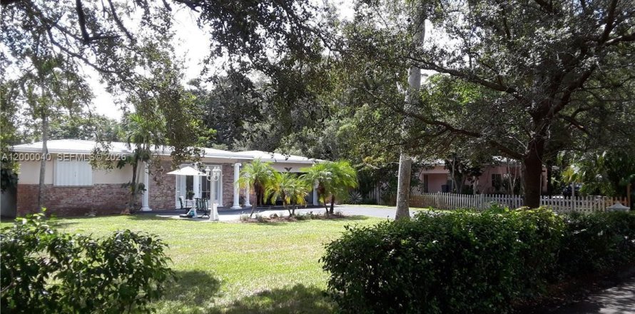 Casa en Plantation, Florida 3 dormitorios, 257.53 m2 № 2065402