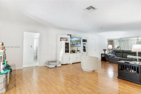 House in Plantation, Florida 3 bedrooms, 257.53 sq.m. № 2065402 - photo 10