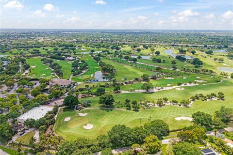 House in Plantation, Florida 3 bedrooms, 257.53 sq.m. № 2065402 - photo 7