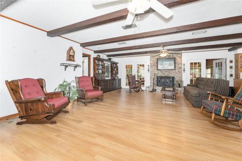 House in Gainesville, Florida 3 bedrooms, 225.75 sq.m. № 1815280 - photo 11