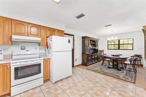 House in Gainesville, Florida 3 bedrooms, 225.75 sq.m. № 1815280 - photo 18