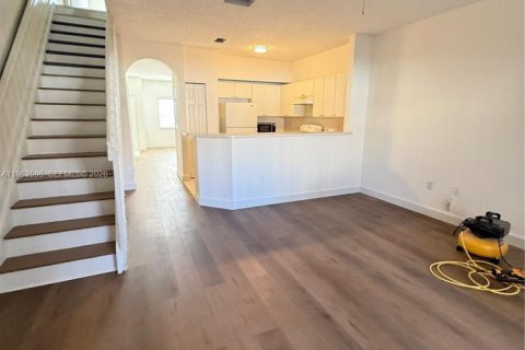 Adosado en alquiler en Homestead, Florida, 3 dormitorios, 134.89 m2 № 2026113 - foto 8