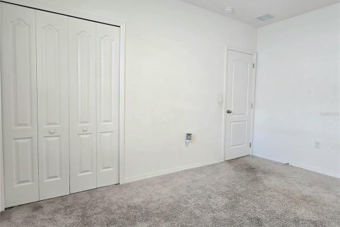 House in Winter Haven, Florida 4 bedrooms, 174.28 sq.m. № 2419896 - photo 29