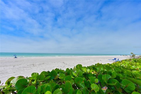 Condo in Longboat Key, Florida, 2 bedrooms № 2393942 - photo 29