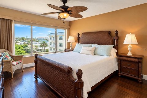 Condo in Longboat Key, Florida, 2 bedrooms № 2393942 - photo 20