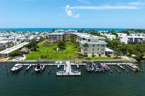 Condo in Longboat Key, Florida, 2 bedrooms  № 2393942