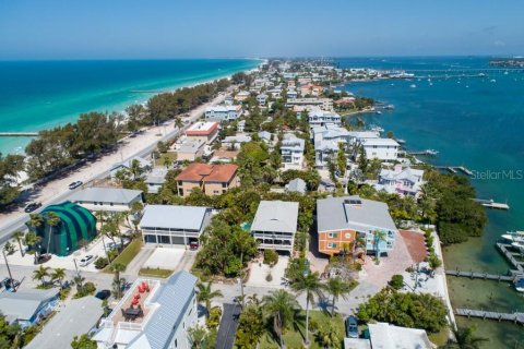 Villa ou maison à vendre à Bradenton Beach, Floride: 2 chambres, 111.48 m2 № 465702 - photo 9