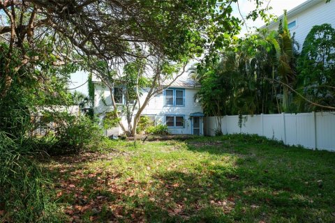 Villa ou maison à vendre à Bradenton Beach, Floride: 2 chambres, 111.48 m2 № 465702 - photo 8