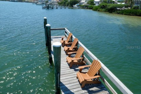 Villa ou maison à vendre à Bradenton Beach, Floride: 2 chambres, 111.48 m2 № 465702 - photo 27