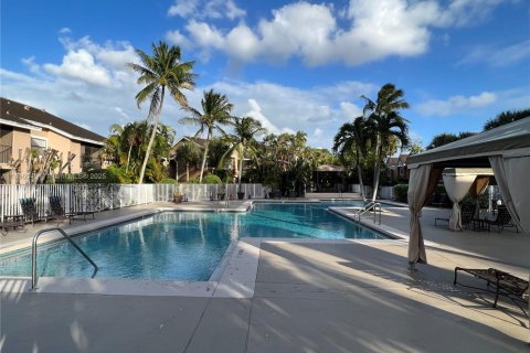 Снять в аренду кондоминиум в Майами, Флорида 2 спальни, 87.98м2, № 1947801 - фото 20