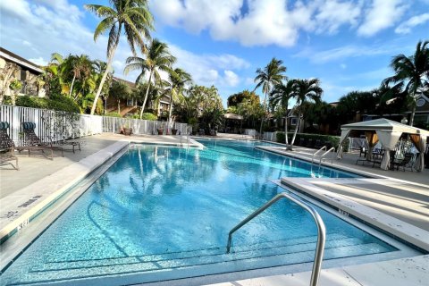 Снять в аренду кондоминиум в Майами, Флорида 2 спальни, 87.98м2, № 1947801 - фото 19