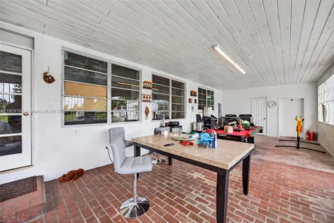 Casa en venta en Homestead, Florida, 3 dormitorios, 264.21 m2 № 1965219 - foto 26