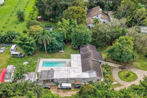 Casa en venta en Homestead, Florida, 3 dormitorios, 264.21 m2 № 1965219 - foto 2