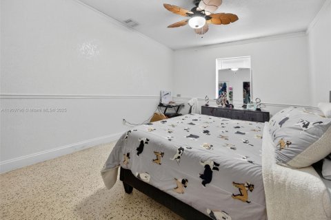 Casa en venta en Homestead, Florida, 3 dormitorios, 264.21 m2 № 1965219 - foto 30