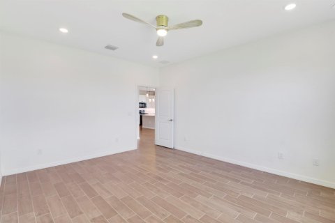 Villa ou maison à louer à Port St. Lucie, Floride: 3 chambres, 190.45 m2 № 2386877 - photo 28