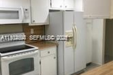 Copropriété à louer à Aventura, Floride: 2 chambres, 108.7 m2 № 2038180 - photo 3