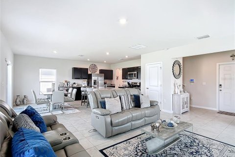 Casa en venta en Winter Haven, Florida, 4 dormitorios, 176.51 m2 № 1757582 - foto 4