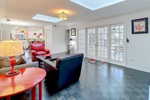 Casa en venta en Winter Park, Florida, 5 dormitorios, 287.72 m2 № 2385819 - foto 6