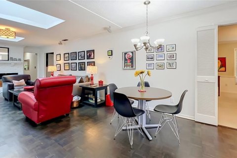 Casa en venta en Winter Park, Florida, 5 dormitorios, 287.72 m2 № 2385819 - foto 3
