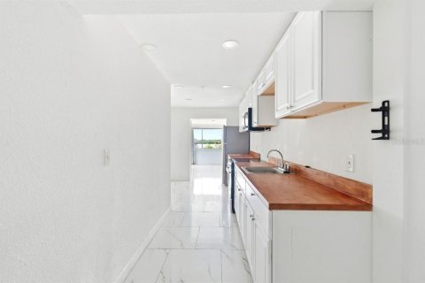 Villa ou maison à vendre à Port Orange, Floride: 8 chambres, 417.32 m2 № 2321087 - photo 30