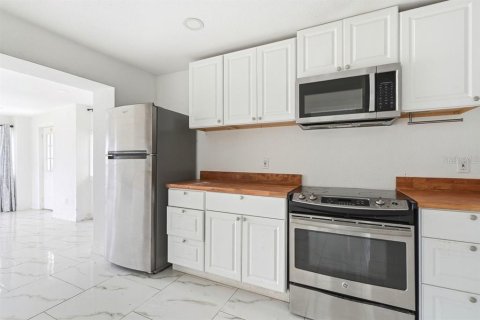 Villa ou maison à vendre à Port Orange, Floride: 8 chambres, 417.32 m2 № 2321087 - photo 28