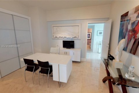 Condo in Aventura, Florida, 3 bedrooms  № 2010321 - photo 9