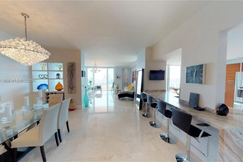 Condo in Aventura, Florida, 3 bedrooms  № 2010321 - photo 22