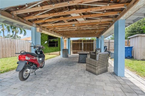 Casa en venta en Saint Petersburg, Florida, 2 dormitorios, 66.89 m2 № 1873331 - foto 14